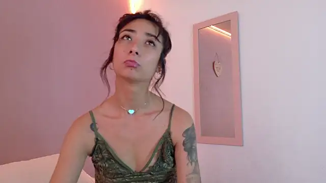 oishii ambar online show from 02/12/25, 04:33