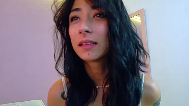 oishii ambar online show from 03/03/25, 03:09