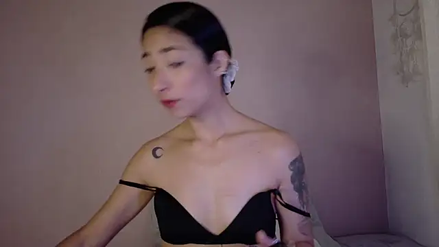 oishii ambar online show from 09/24/25, 02:42