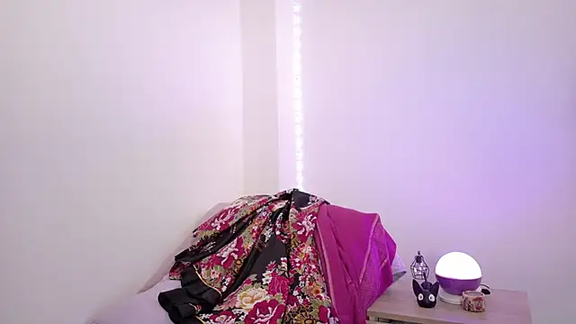 oishii ambar online show from 10/24/25, 05:31