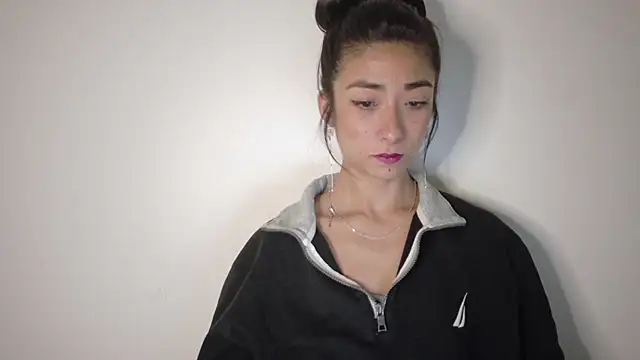 oishii ambar online show from 11/03/25, 02:46