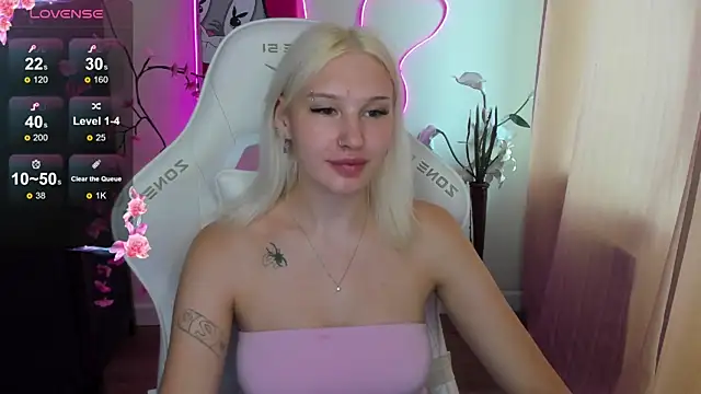 EvelinaLuu online show from 07/14/26, 01:30