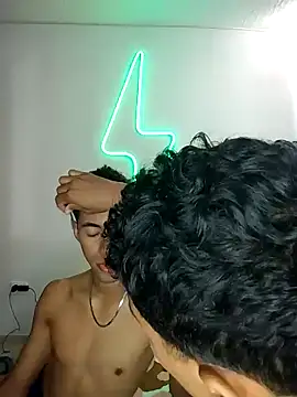 BrawnLove02 online show from 02/08/25, 03:00