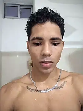 BrawnLove02 online show from 02/18/25, 08:47
