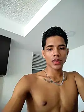 BrawnLove02 online show from 02/20/25, 04:57