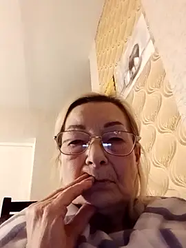 SophiaSky6037 online show from 02/17/25, 07:42