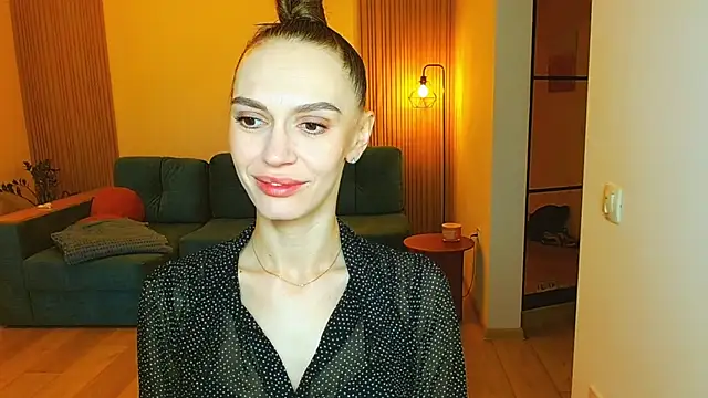 Snapshot of Lady_Sunshine_ chatting on 11/22/25, 07:51 Lady Sunshine online show from 11/22/25, 07:51