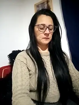 Snapshot of Alanna_11 chatting on 09/23/25, 03:31 Alanna 11 online show from 09/23/25, 03:31