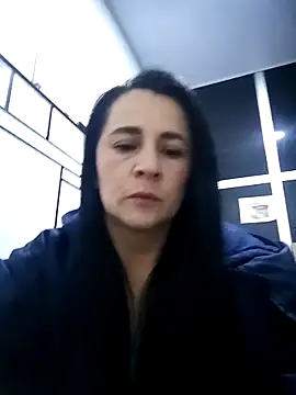 Snapshot of Alanna_11 chatting on 10/30/25, 03:52 Alanna 11 online show from 10/30/25, 03:52