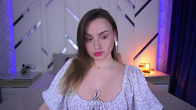 Snapshot of LindsieGreyy chatting on 03/06/25, 07:25 LindsieGreyy online show from 03/06/25, 07:25