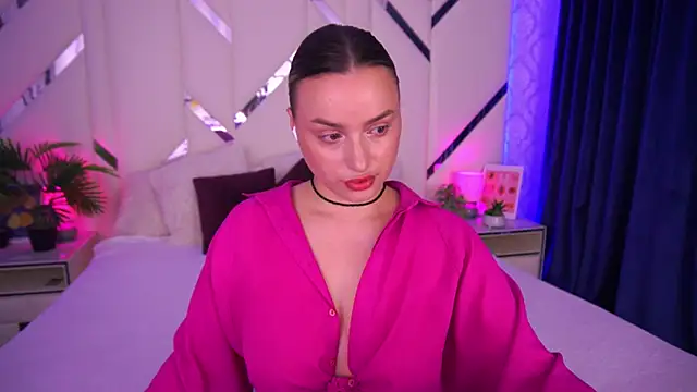 Snapshot of LindsieGreyy chatting on 11/05/25, 08:14 LindsieGreyy online show from 11/05/25, 08:14