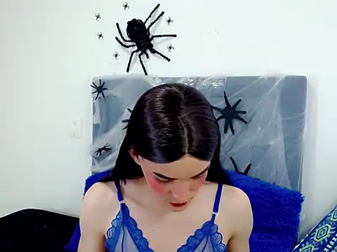 dominic 00 online show from 10/17/25, 08:44