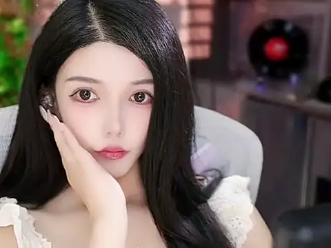 Snapshot of vv-77 chatting on 09/22/25, 02:19 vv-77 online show from 09/22/25, 02:19