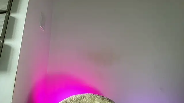 nofacecali online show from 02/12/25, 03:49