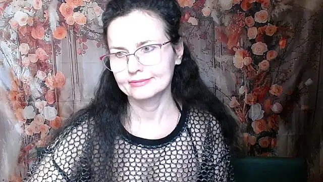 Miroslava Happi online show from 02/15/26, 07:51
