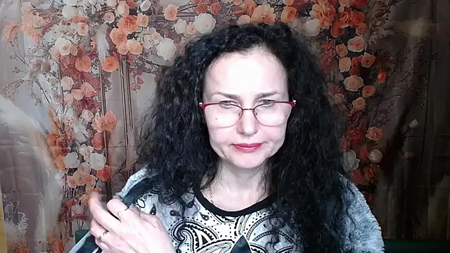 Miroslava Happi online show from 04/09/26, 06:02