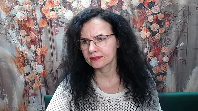 Miroslava Happi online show from 04/11/26, 05:56