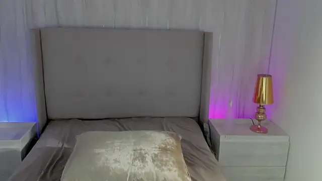 emmiily z online show from 11/28/25, 07:49