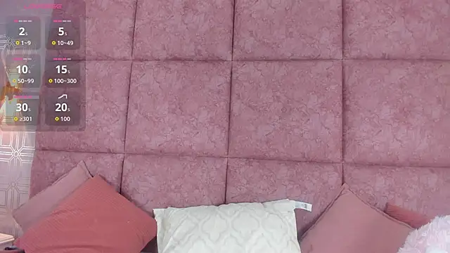 Snapshot of LilyRoxi chatting on 12/02/25, 09:32 LilyRoxi online show from 12/02/25, 09:32