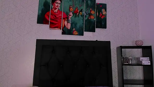 Selena fox7 online show from 10/08/25, 04:43