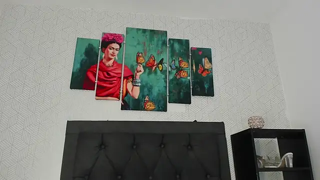 Selena fox7 online show from 10/13/25, 03:28