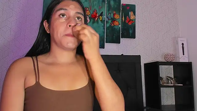 Selena fox7 online show from 10/14/25, 03:40