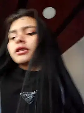 Snapshot of CHLOE_ISABELL chatting on 09/13/25, 09:03 CHLOE ISABELL online show from 09/13/25, 09:03