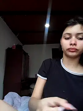 Snapshot of CHLOE_ISABELL chatting on 10/12/25, 07:02 CHLOE ISABELL online show from 10/12/25, 07:02