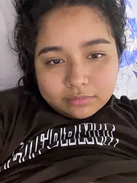 emyrose2 online show from 02/25/25, 04:24