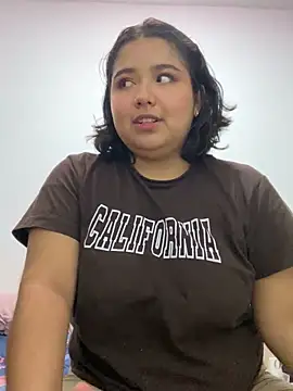 emyrose2 online show from 03/14/25, 02:10