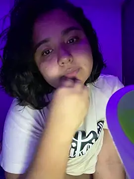 emyrose2 online show from 03/21/25, 03:55