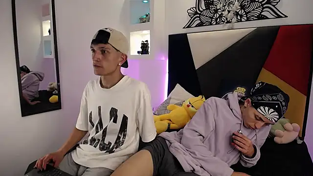 Snapshot of MaikyCooper chatting on 02/28/25, 08:31 MaikyCooper online show from 02/28/25, 08:31