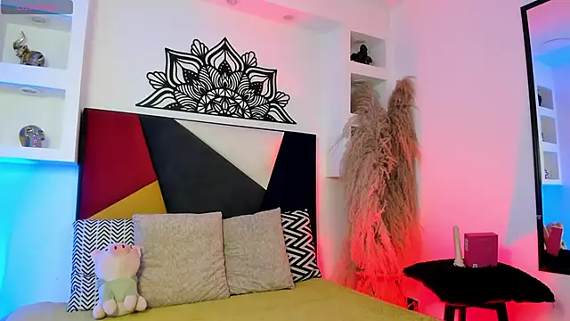 Snapshot of MaikyCooper chatting on 11/26/25, 09:16 MaikyCooper online show from 11/26/25, 09:16