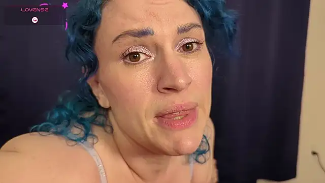 CupcakeCravings online show from 02/18/25, 03:42