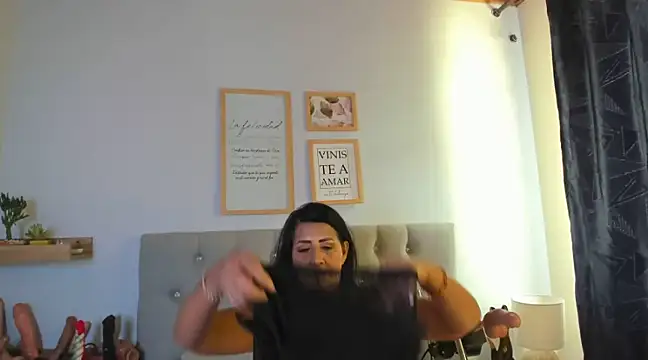 Jackiehmilf52 online show from 02/22/25, 08:42