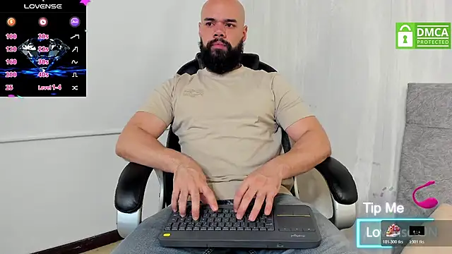 Snapshot of Luke_Diaz7 chatting on 02/17/26, 03:03 Luke Diaz7 online show from 02/17/26, 03:03