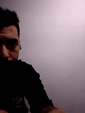 OutsizedPistol online show from 09/21/25, 06:37