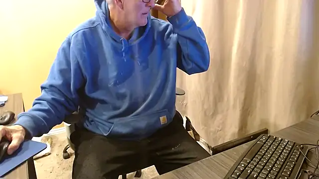 olderandwiser2 online show from 03/03/25, 02:37