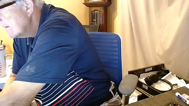 olderandwiser2 online show from 10/01/25, 03:34