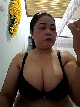 Baby-bigtits2024 online show from 02/24/25, 10:36