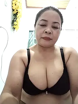 Baby-bigtits2024 online show from 09/10/25, 01:11