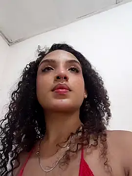 Snapshot of Majo_BigTits chatting on 10/27/25, 01:42 Majo BigTits online show from 10/27/25, 01:42