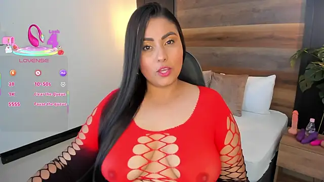 Snapshot of sol_valeria chatting on 10/17/25, 07:05 sol valeria online show from 10/17/25, 07:05