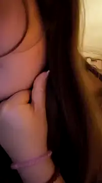 Snapshot of Nai_mi chatting on 02/08/25, 05:08 Nai mi online show from 02/08/25, 05:08