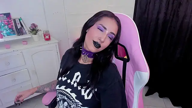 Nyx Blackmoon online show from 10/06/25, 01:30