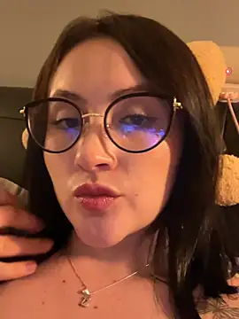 ValentinaOrtiz3 online show from 05/14/26, 02:18
