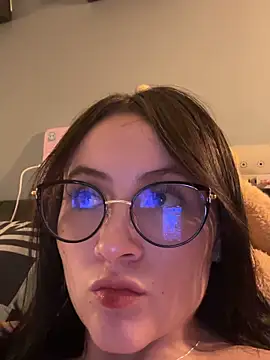 ValentinaOrtiz3 online show from 06/10/26, 02:56