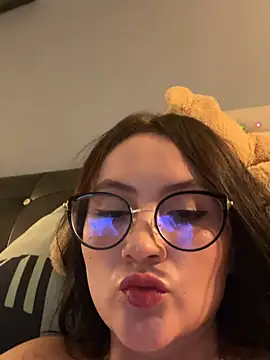 ValentinaOrtiz3 online show from 07/02/26, 03:23