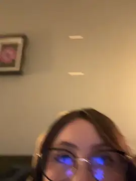 ValentinaOrtiz3 online show from 07/08/26, 03:11