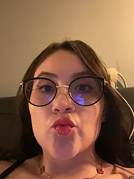 ValentinaOrtiz3 online show from 07/15/26, 12:38